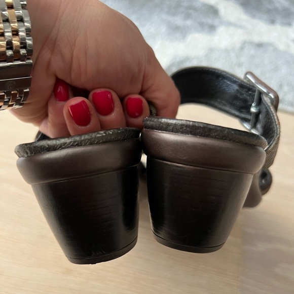 Naot | Marvel Criss Cross Buckle Strap Brown Leather Slip-on Sandals Sz 39/8 - Picture 6 of 6